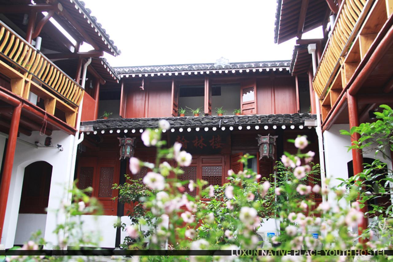 Shaoxing Laotaimen Luxun Native Place Youth Hostel Buitenkant foto